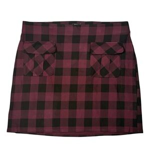 Torrid Burgundy & Black Plaid Mini Skirt (NWT)